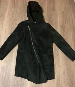 Side zip (Assassin's Creed style) coat